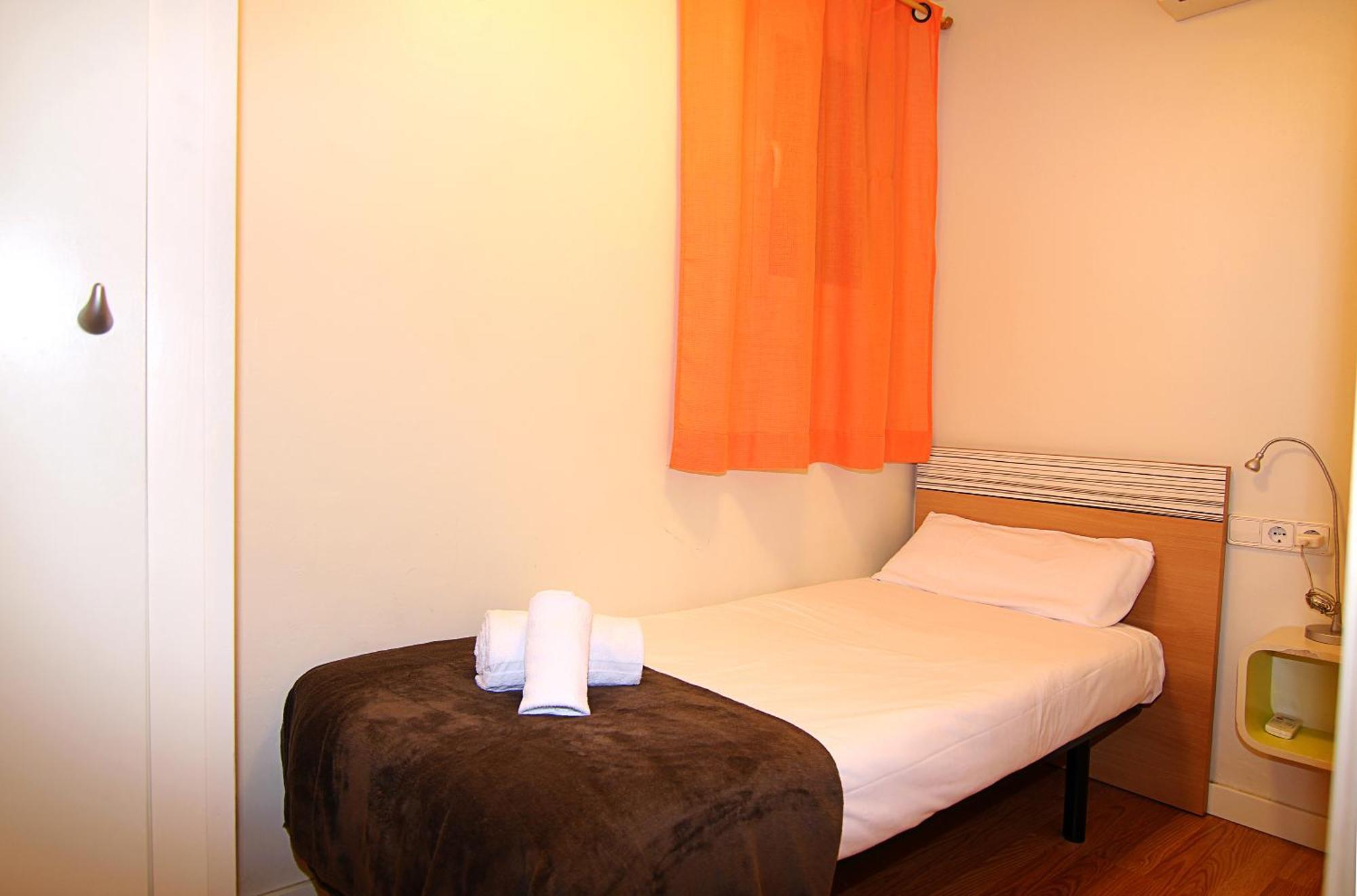 Apartament Homenfun Hospital Clinic