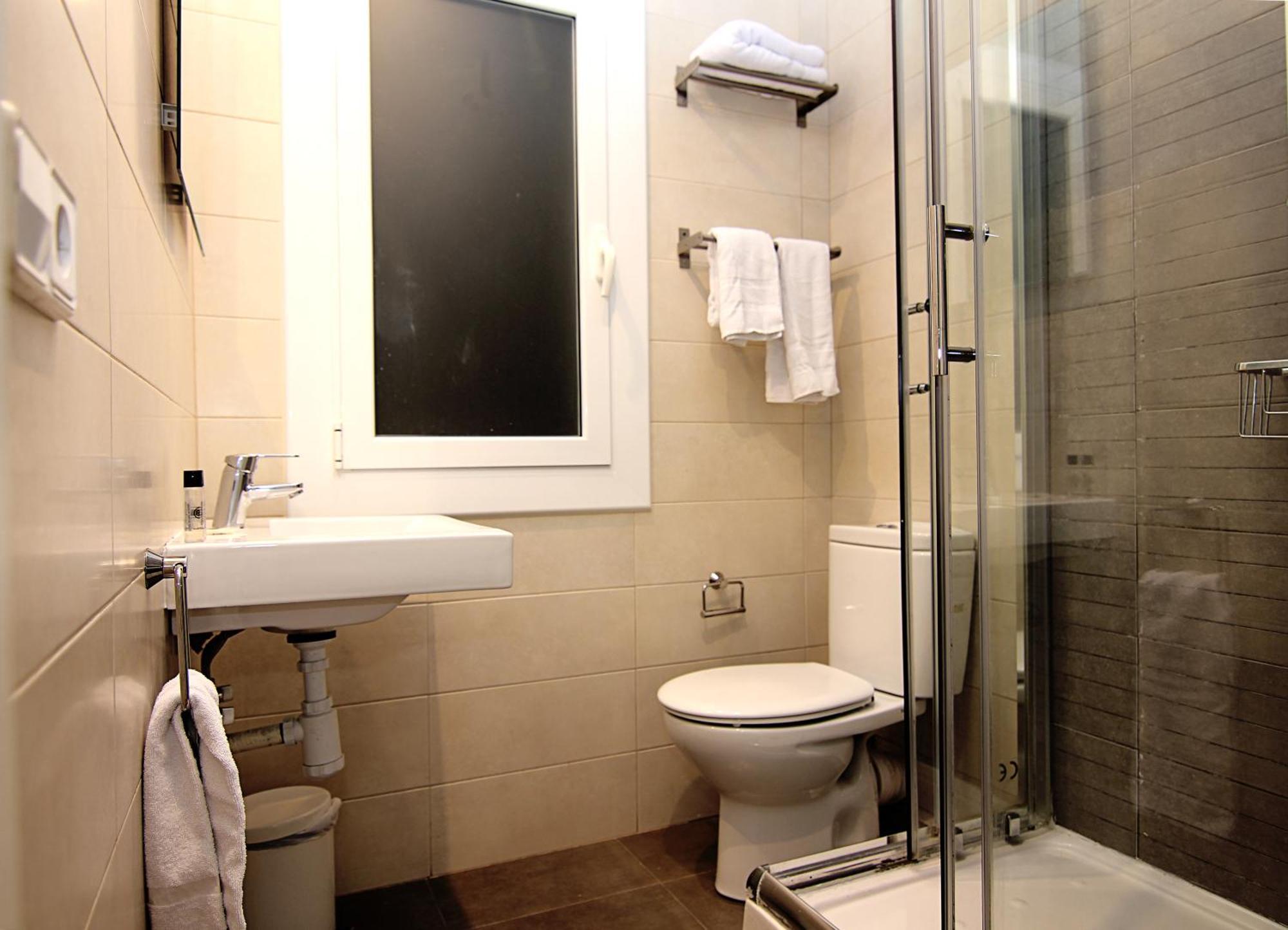 Apartament Homenfun Hospital Clinic Barcelona